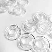 Œillets plastique